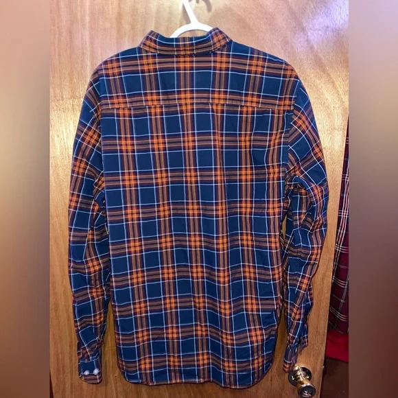 Banana Republic Long Sleeve Button Up-Size XL - Picture 2 of 3